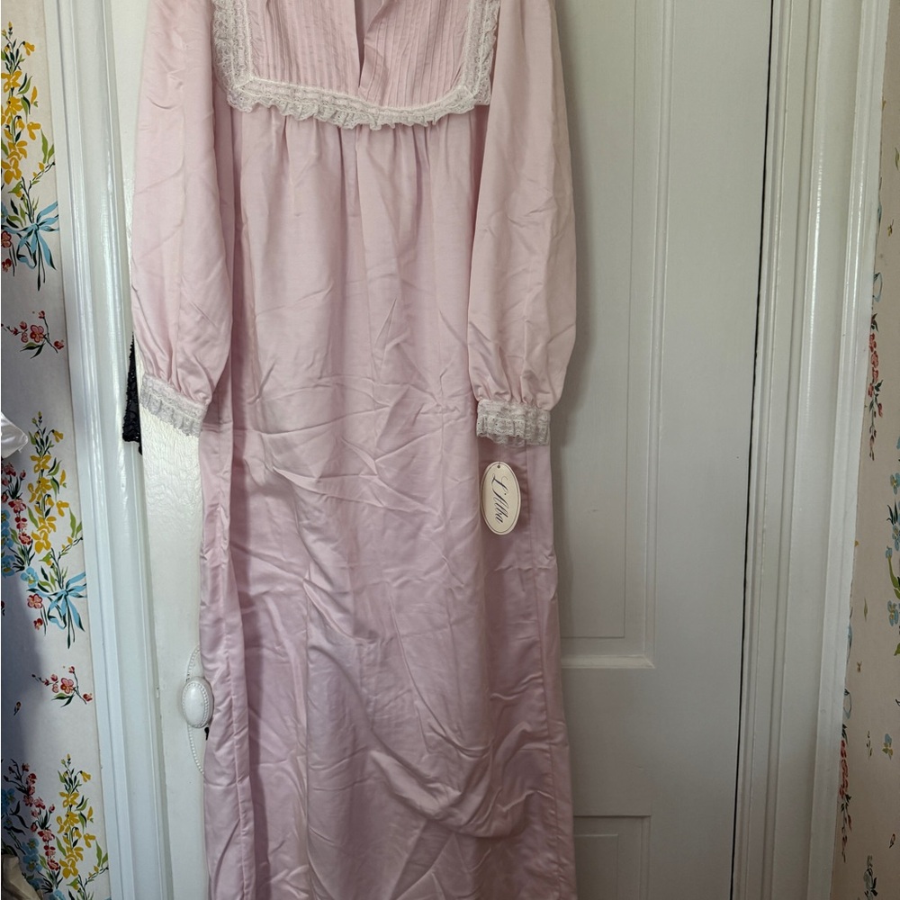 Vintage Alba Soft Pink Lace Nightgown
